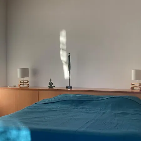Villa Villa De Caractere Avec Piscine Et Jardin Privatifs *