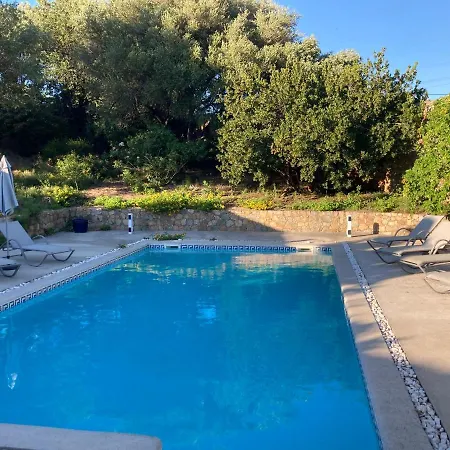 Villa De Caractere Avec Piscine Et Jardin Privatifs Monticello